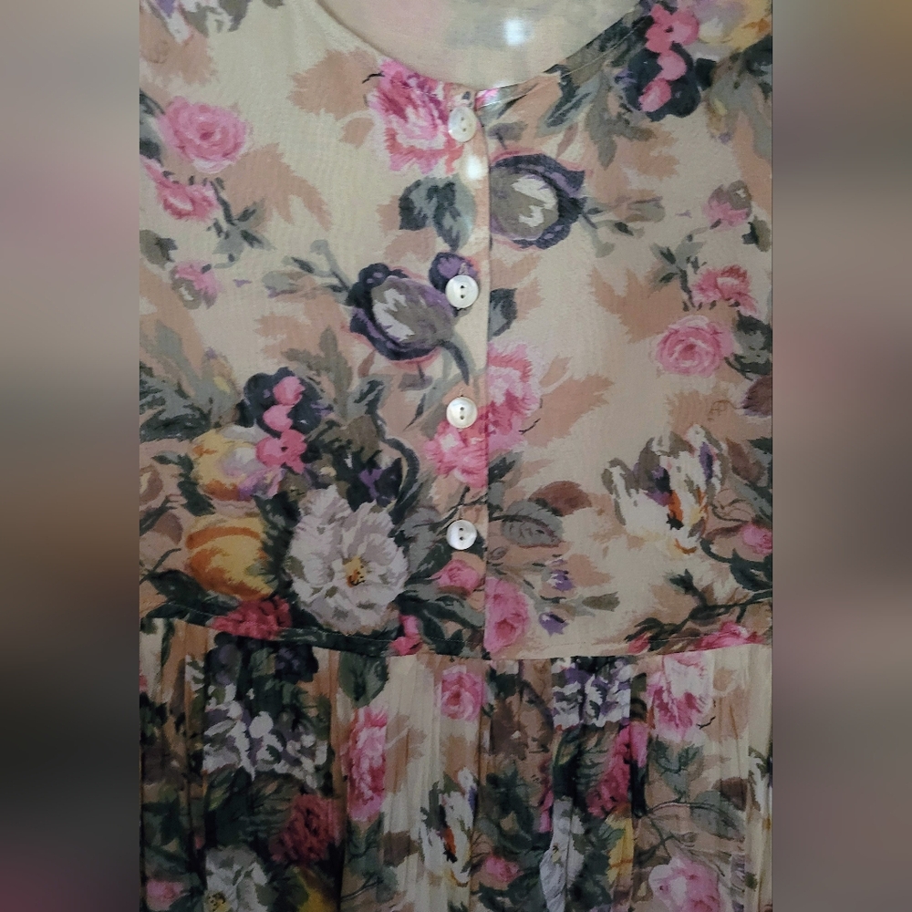 LA CERA...Floral Long Cream Maxi Dress (120) - Picture 5 of 9